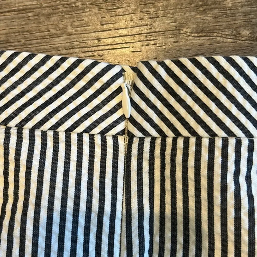 J. Crew Gray/Dark Blue/White Knee-Length Seersucker No. 2 Pencil Skirt Size 10